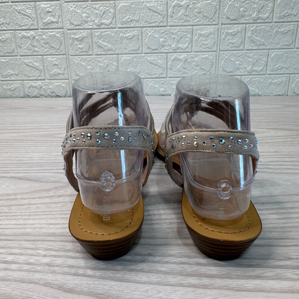 Madden Girl Flat Thong Sandals WMNS 8M Beige Elastic Strap Slingback Embellished - Picture 6 of 10